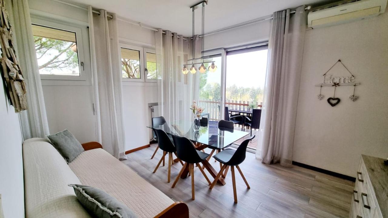 Lakeview Apartment *