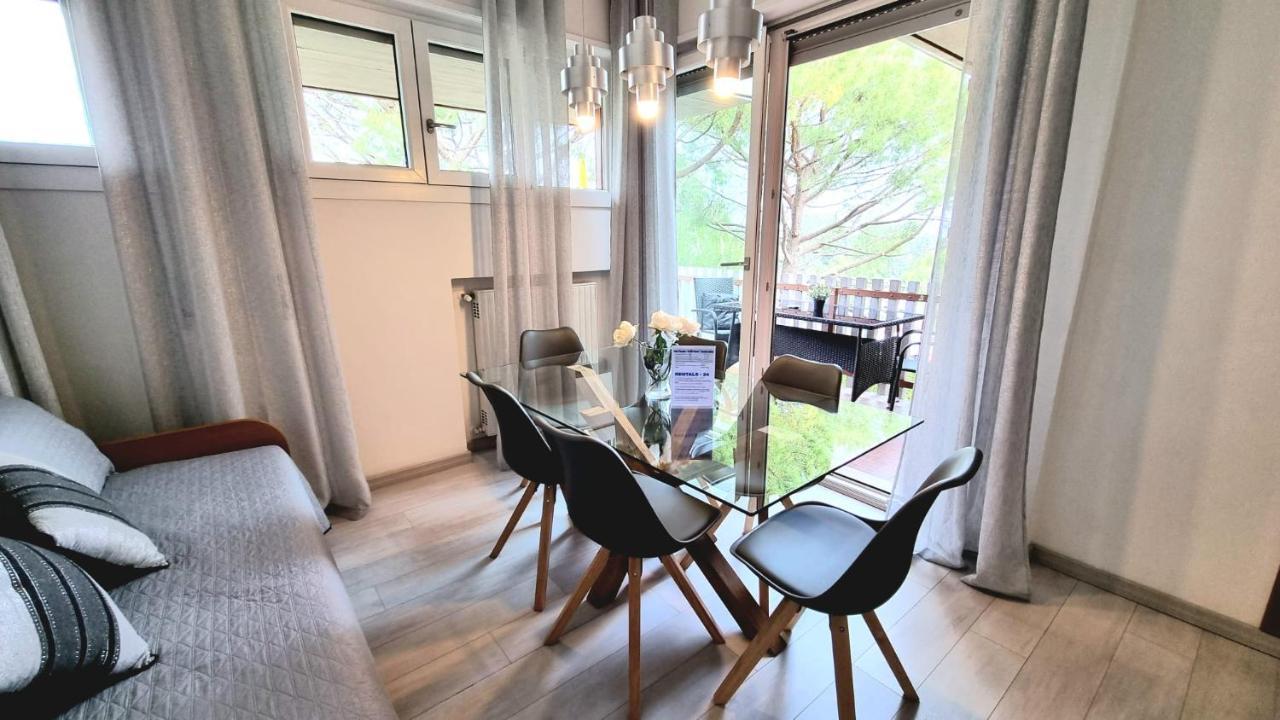 Lakeview Apartment